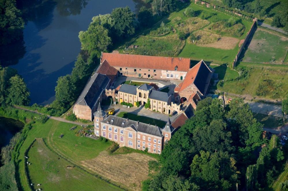 Appartement Kasteel Nieuwenhoven à Saint-Trond Extérieur photo